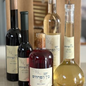 בקבוק יין - יקב בין הפרחים